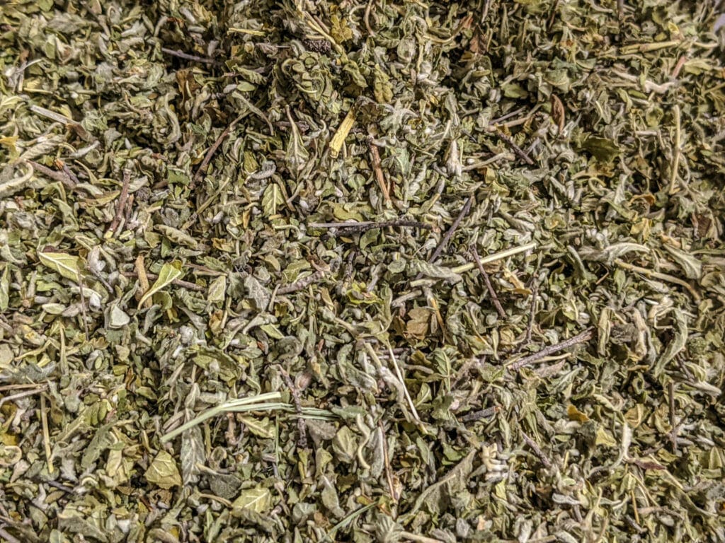 damiana primer plano horizontal - la damiana es una hierba popular para fumar